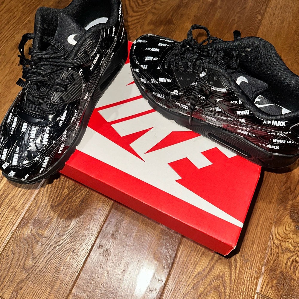 Nike Women’s Air Max Black Shoes
